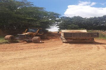 ESTRADA DO CONTORNO: PREFEITURA PROMOVE MELHORIAS NESSA VIA DA ZONA RURAL