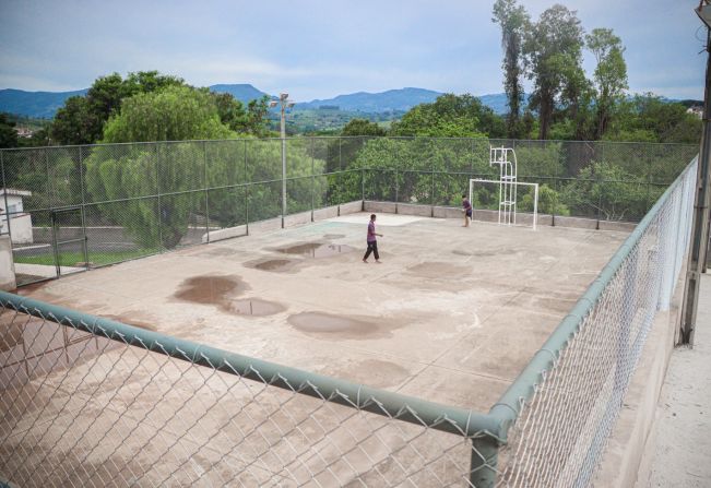 QUADRA DO JARDIM ALVORADA: OBRAS ESTÃO NA RETA FINAL EM ANDRADAS