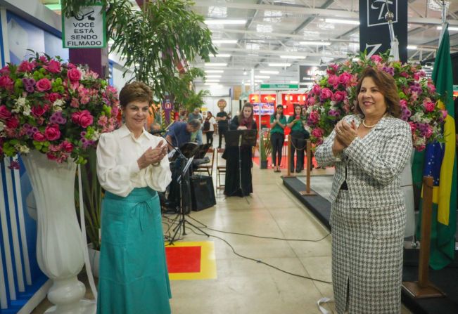 PREFEITA MARGOT PIOLI PARTICIPA DA ABERTURA DA 29ª EXPOFICA