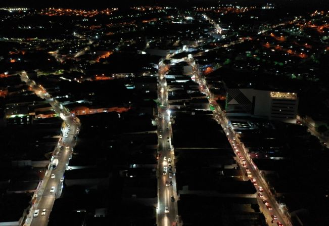 NOVA ILUMINAÇAÕ PÚBLICA: MAIS DE 80 % DAS RUAS DE ANDRADAS JÁ CONTAM COM LÂMPADAS DE LED NAS ÁREAS URBANA E RURAL!