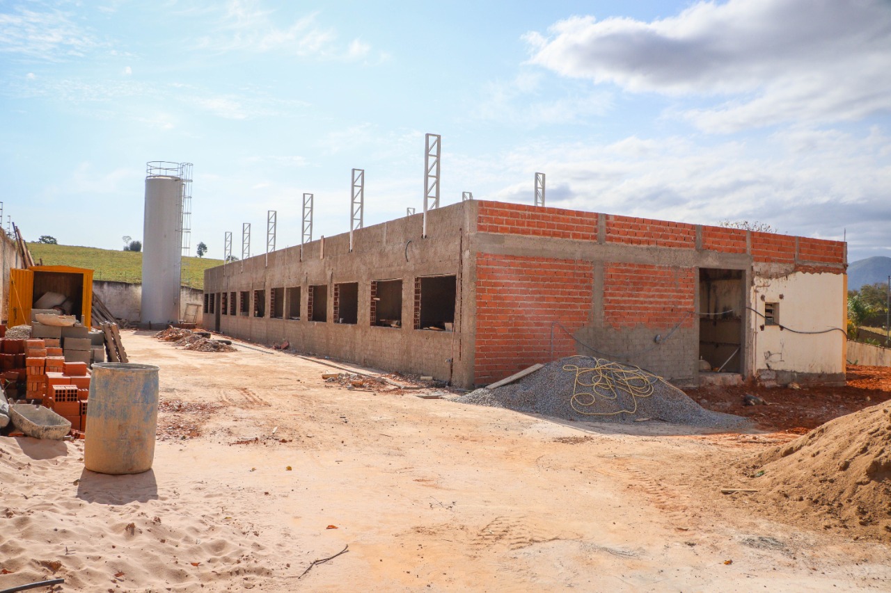 ESCOLA MUNICIPAL SÃO JOSÉ: OBRAS SEGUEM AVANÇANDO EM ANDRADAS