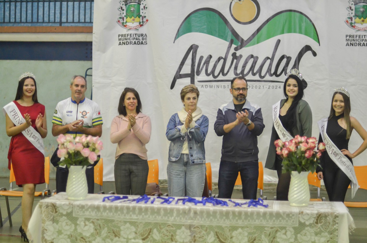 SOLENIDADE OFICIALIZA A ABERTURA DAS OLIMPÍADAS DE INVERNO EM ANDRADAS