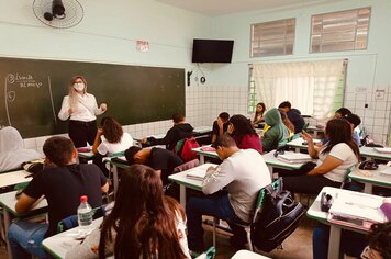EQUIPES DOS ESF´S DESENVOLVEM ATIVIDADES ALUSIVAS AO SETEMBRO AMARELO