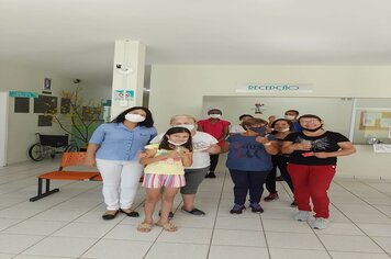 SAÚDE PROMOVE PALESTRA SOBRE A IMPORTÂNCIA DAS PLANTAS MEDICINAIS