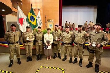 29º BATALHÃO DE POLÍCIA MILITAR DE MINAS GERAIS PRESTA HOMENAGEM À PREFEITA MARGOT PIOLI