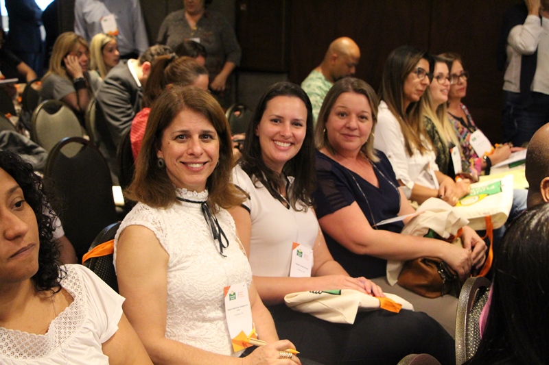 Equipe de Andradas participa do Seminário Programa Prefeito Amigo da Criança