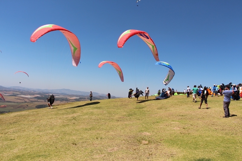 Pico do Gavião recebe Etapa do Campeonato Paulista de Parapente